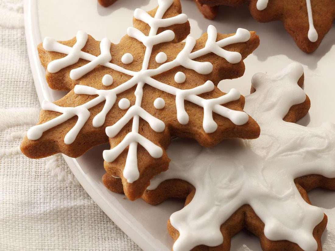 D&C Monthly Recipes - Gingerbread Christmas Snowflake Biscuits