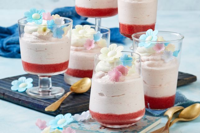 D & C Recipes - Layered Strawberry Mousse