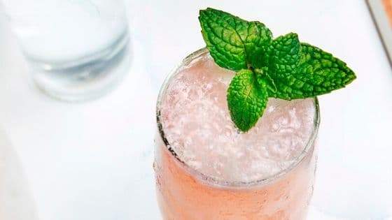 D&C Recipes - Valentines Day Special, Mint Grapefruit Mimosas