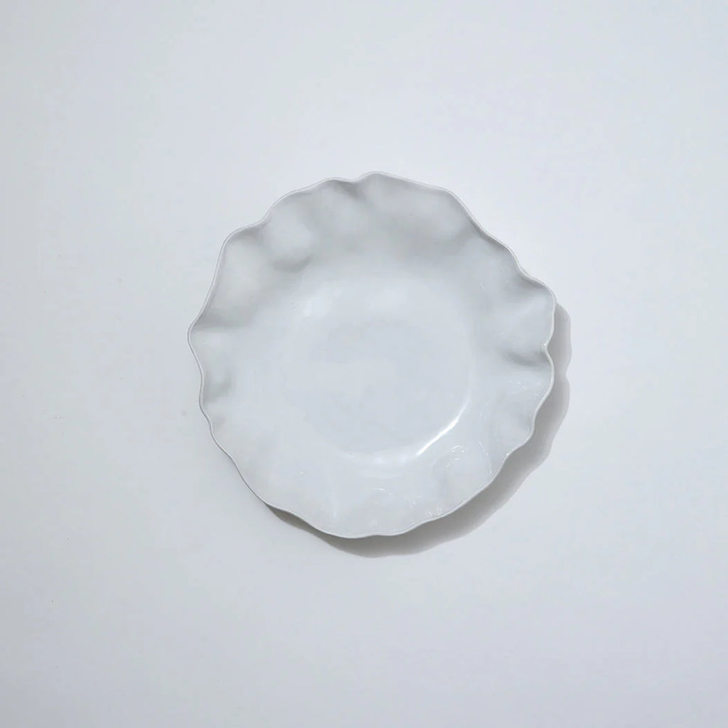 Ruffle Round Platter Snow White (XL)