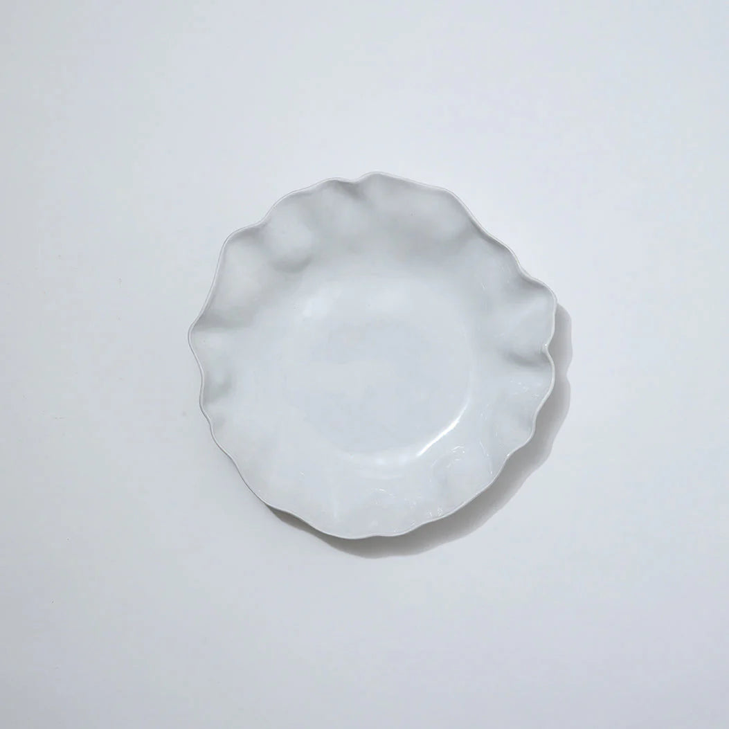 Ruffle Round Platter Snow White (XL)