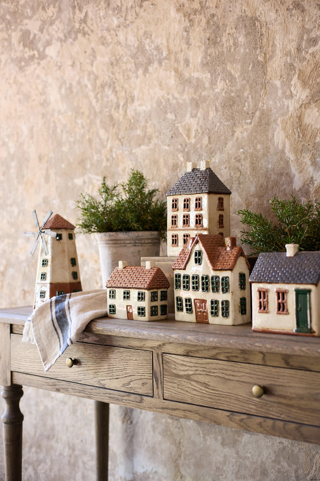 Cotswolds Country Tea Light Manor