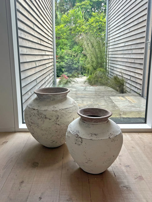 Sophia Indoor Pot – Medium Rustic Terracotta