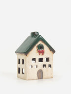 Alsace Tea Light Nordgard Cottage with Bow Wreath