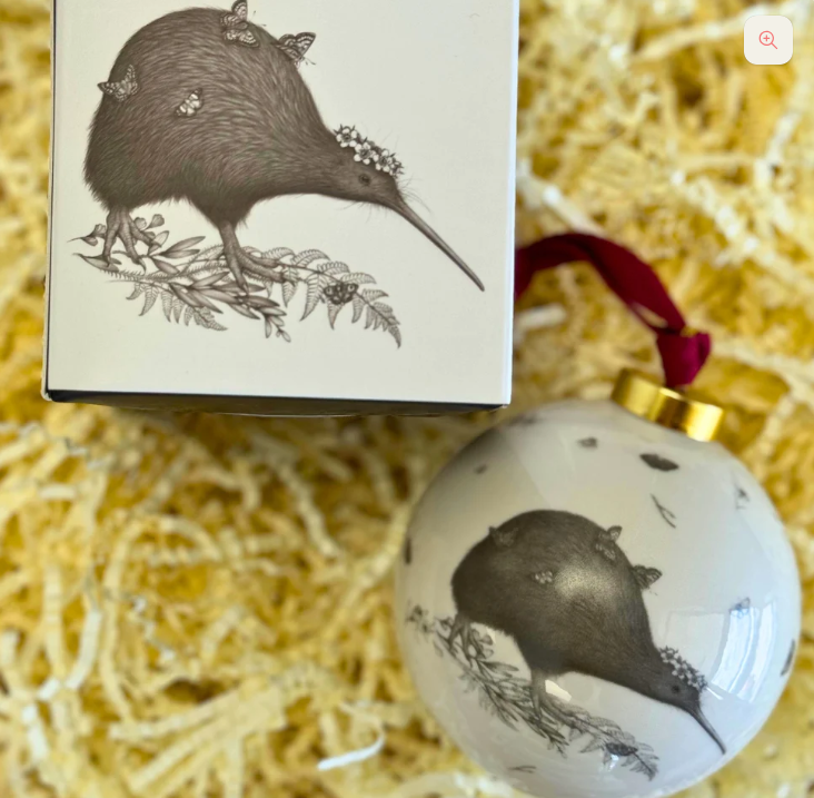 Christmas Decoration Walking with Aroha