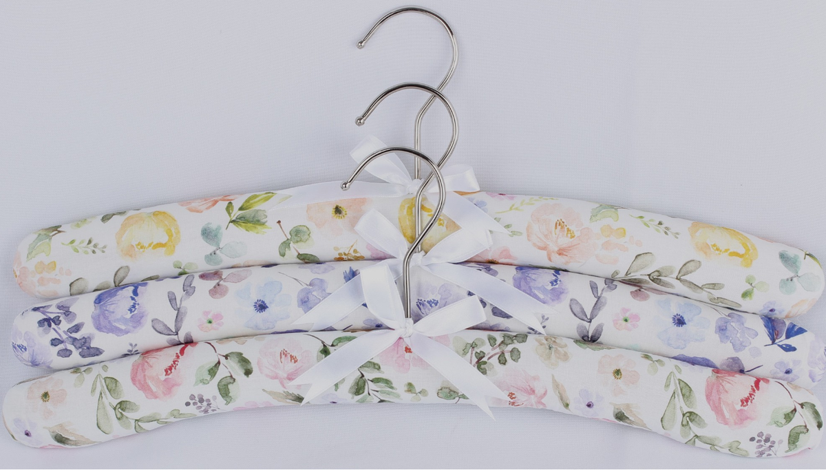 Coat Hanger Eden  set of Three