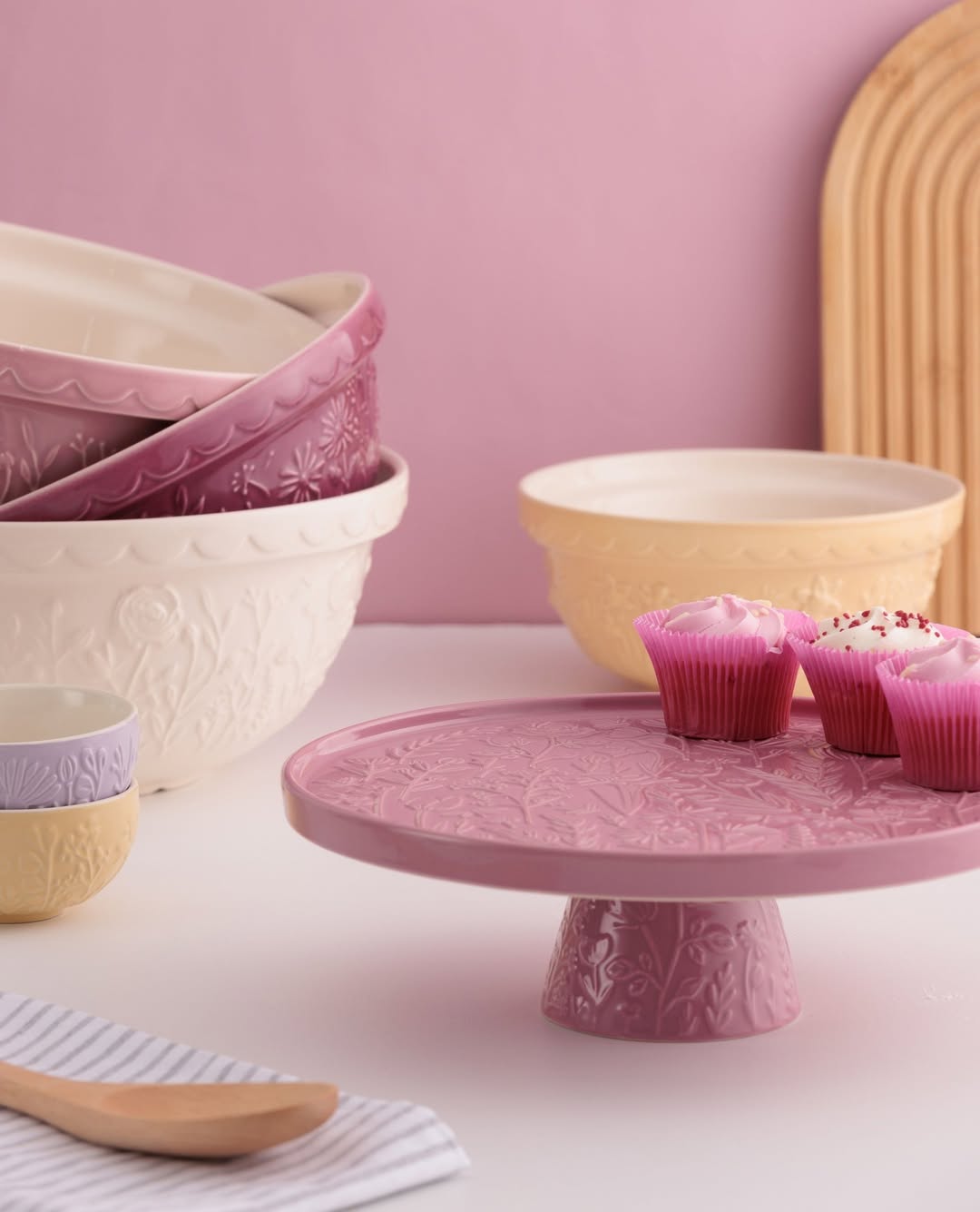 Mason Cash Meadow Pink Cake Stand