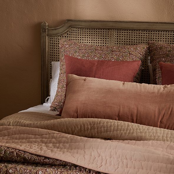 Cushion Velvet Lodge  Old Rose