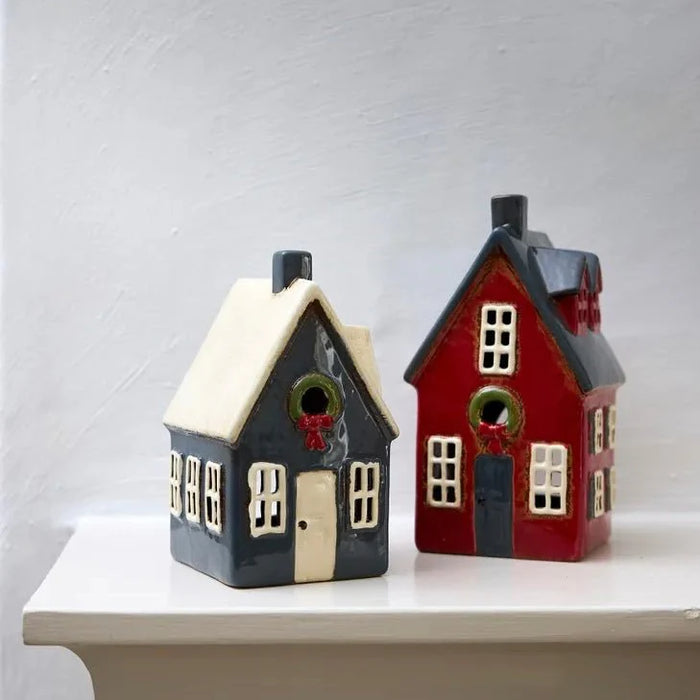 Alsace Tea Light Cottage Red with Wreath