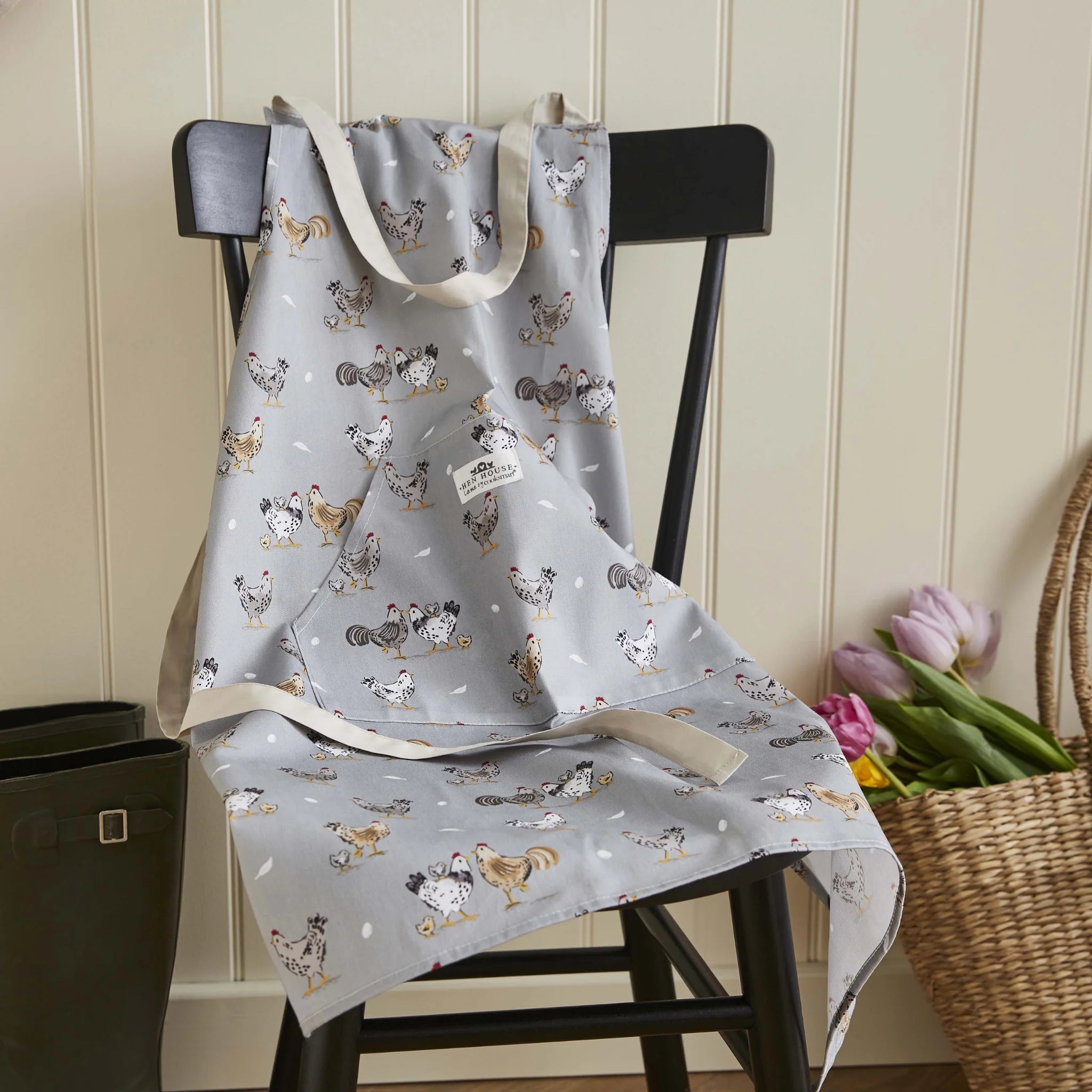 Hen House Apron with Pocket