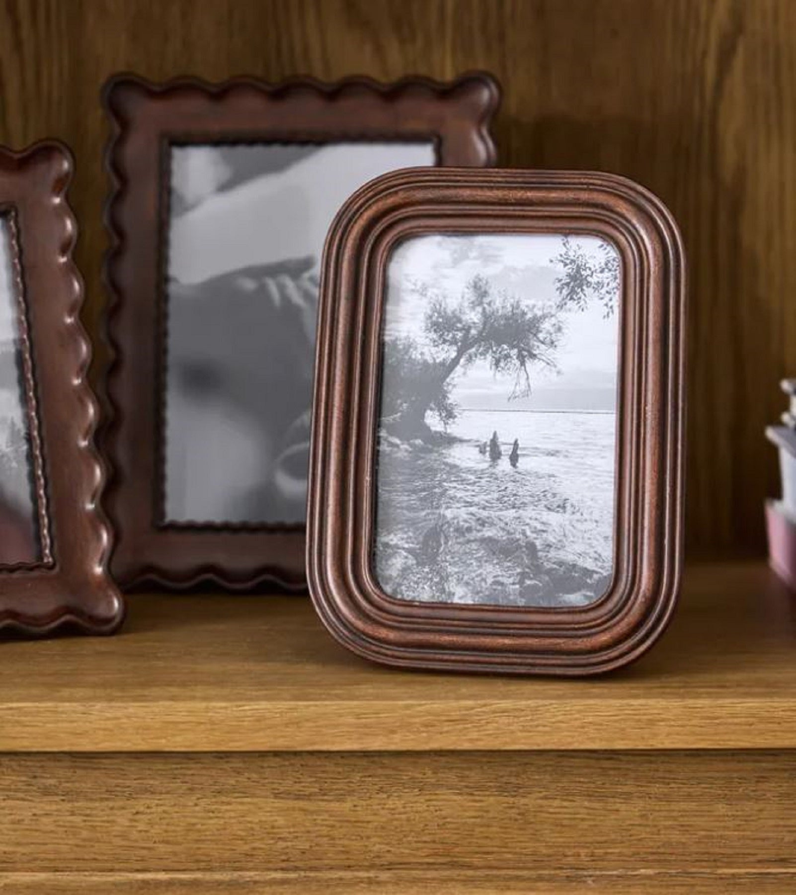Chestnut Ribbed  Photo frame 4x6