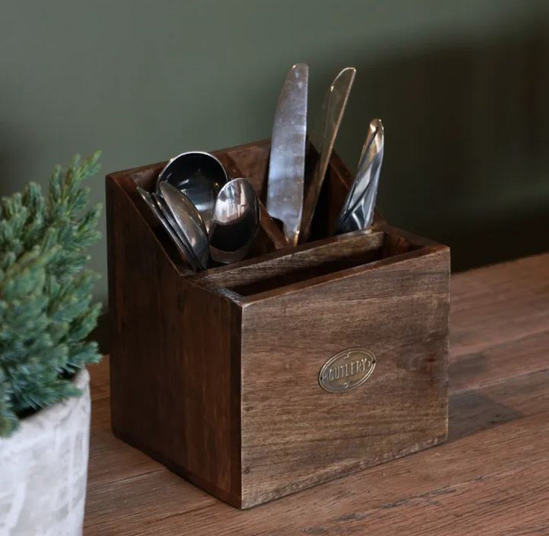 Porto Cutlery and Serviette holder